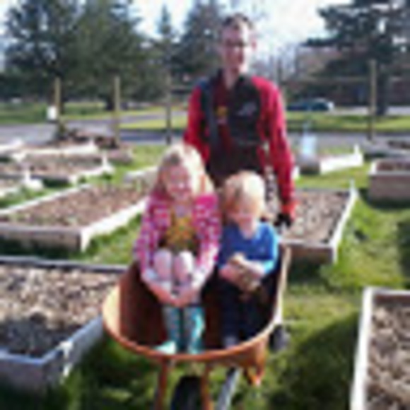 Meet your Posher, Lynn - Picture 1 of 1